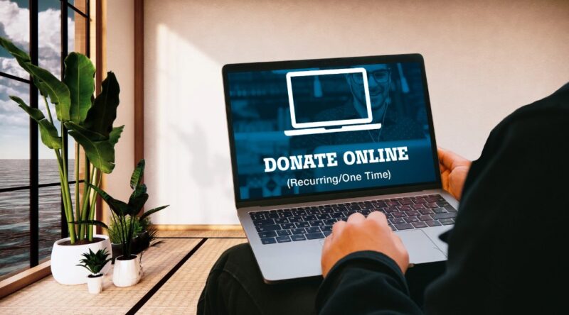Donate Publicly or Anonymously